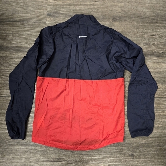 Patagonia Houdini Navy and Red Pullover - Picture 4 of 11